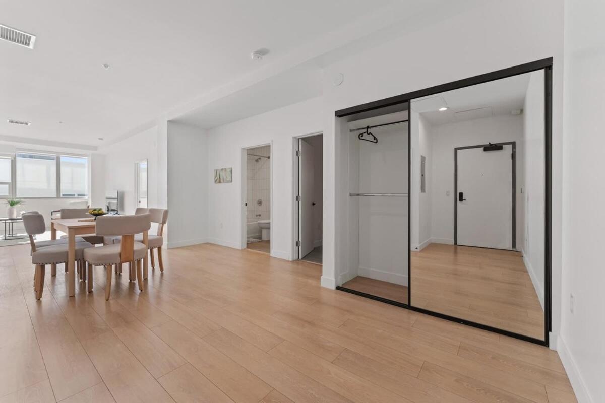 Chic Urban Retreat In La- Luxury 2br Apartment